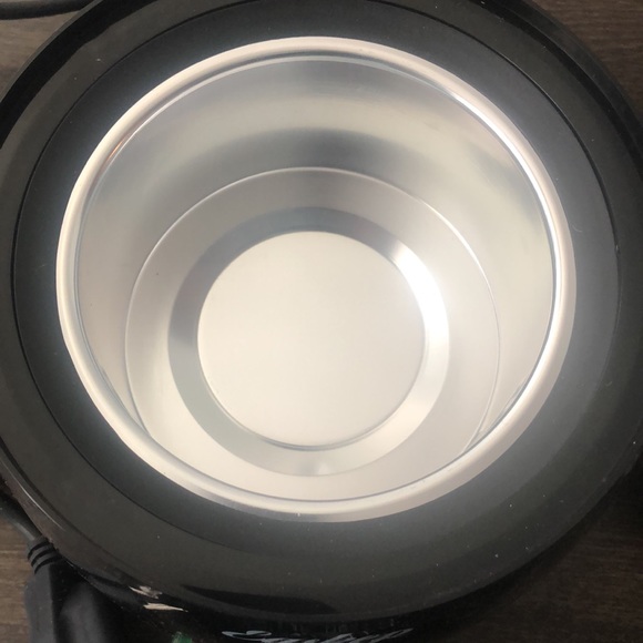 Black Easkep Wax Warmer - Picture 4 of 10